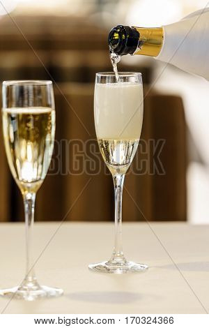 champagne glasses