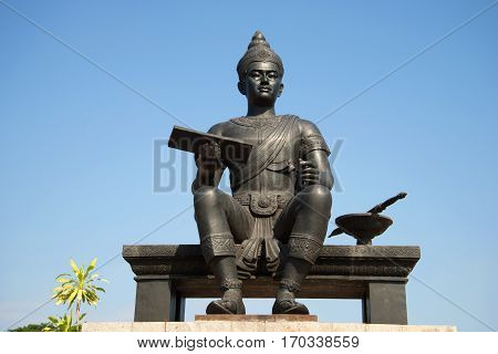 SUKHOTHAI, THAILAND - DECEMBER 29, 2016: Sculpture of king Ramkhamhaeng the Great the founder of the Thai alphabet closeup