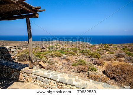 On the way to the Omero's tomb