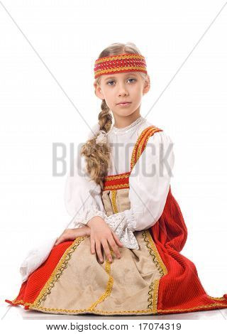 Menina da Bielorrússia no vestido nacional