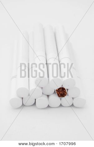 Hromadu cigaret