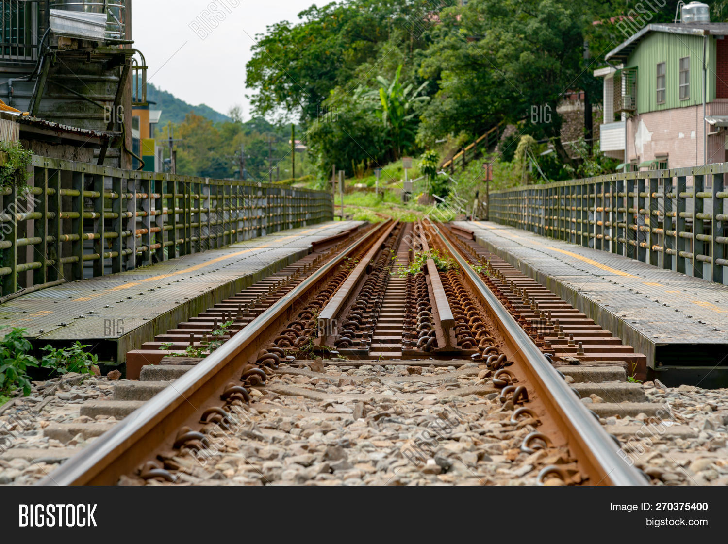 Train Track Crossing Image & Photo (Free Trial) Bigstock