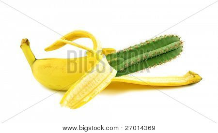 Banane avec cactus surprenant à l'intérieur