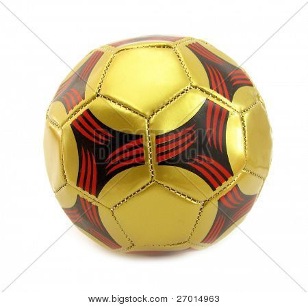 Ballon de football soccer or rouge et le noir isolé on white