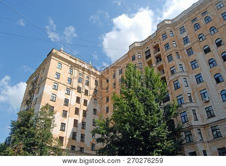 17-storey House - 