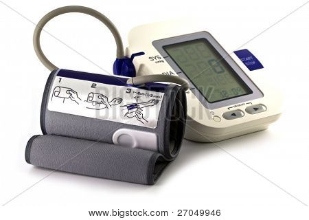 moderne Tonometer für Blutdruckmessung auf weißem Hintergrund