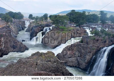 Hogenakkal Falls From The Tamil Nadu Side