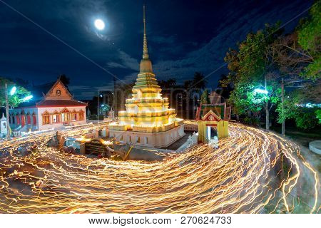 Songkhla, Thailand-july 27,2018 :  Asanha Bucha Day At Wat Phet Mongkhon, Songkhla, Thailand.