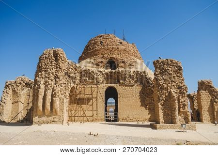 Sarvestan Palace Is A Sassanid-era Building, Was Built In The 5th Century Ad. The Building Made Of B
