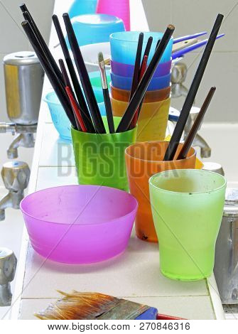 Many Brushes To Wash After The Lession Of Teaching Painting Technique In A Drawing School