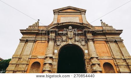 Porta Galliera In Bologna