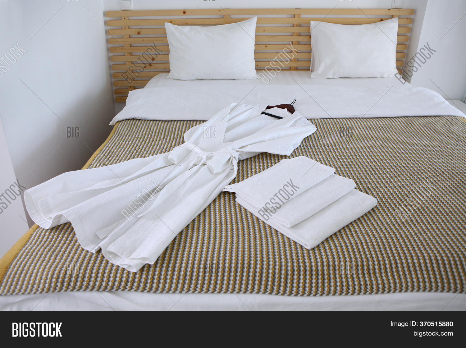 White Cotton Bathrobe Image & Photo (Free Trial) Bigstock