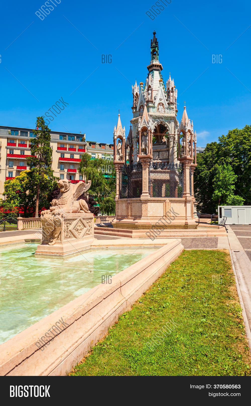 Brunswick Monument Image & Photo (Free Trial) Bigstock