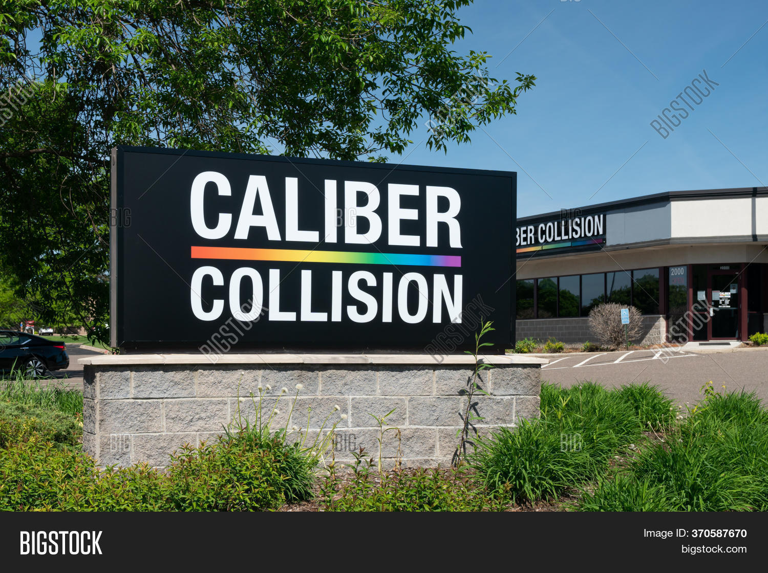 Caliber Collision Image & Photo (Free Trial) Bigstock