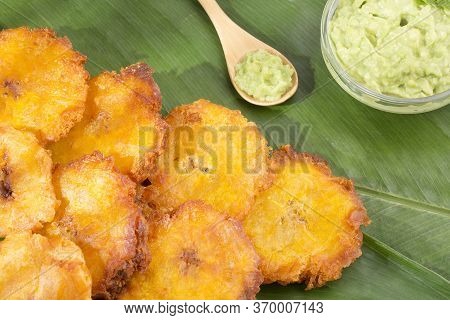 Patacón Fried Flattened Pieces Of Green Plantain (tostón, Tachino)