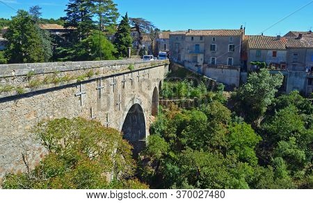 Bridge Entering The Village Of Montolieu Aude  Languedoc - Roussillon  France.