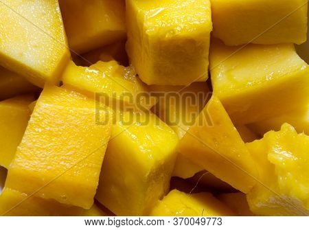 Imam Pasad Mango(considered King Of Mangoes) Cut Into Cube Shape. Tasty Himam Pasand Mangoes Sliced.