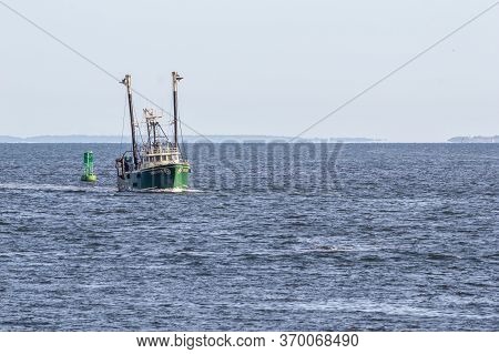 New Bedford, Massachusetts, Usa - September 2, 2018: Commercial Fishing Boat Triunfo Coming Out Of B