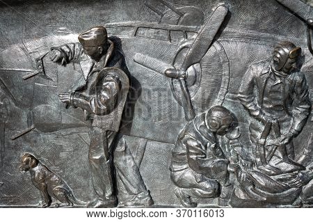 Washington, D.c., Usa - November 11, 2017: Bronze Bas-relief, Showing Crew Members Of The B-17 