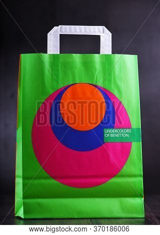 Paper Shopping Bag Of Benetton