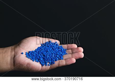 Blue Plastic Grain, Plastic Polymer Granules,hand Hold Polymer Pellets, Raw Materials For Making Wat
