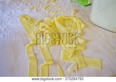 Egg And Spinach Ravioli, Stuffed With Ricotta And Sausage Stuffing, Seasoned With Butter And Sage, F