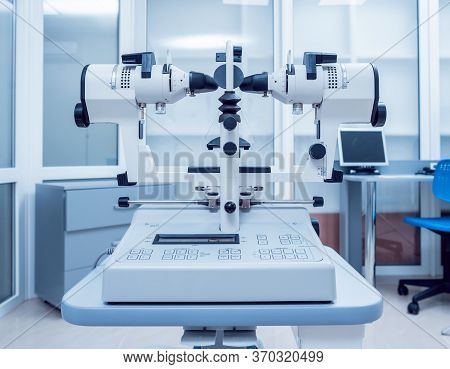 Synoptophore And Strabismus Treatment. Squint Test Orthoptics