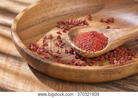 Annatto Seeds And Powder - Bixa Orellana