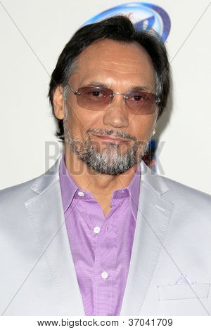 LOS ANGELES - SEP 8: Jimmy Smits ankommer til 