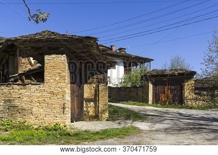 Staro Stefanovo, Bulgaria - April 9, 2014: Old Houses At Historical Village Of Staro Stefanovo, Love
