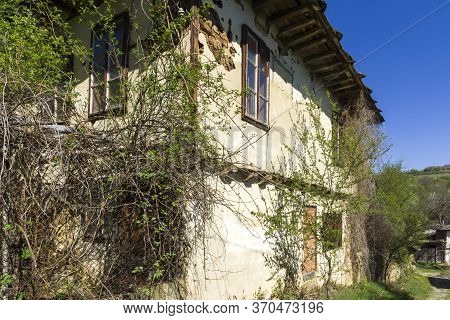 Staro Stefanovo, Bulgaria - April 9, 2014: Old Houses At Historical Village Of Staro Stefanovo, Love