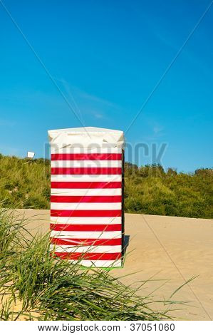 Stribet strandstol på ø Borkum