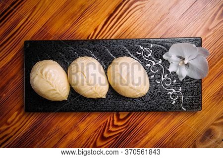 Top View On Korean Steamed Pjan-se Pigodi Pies With Cabbage And Meat , Horizontal