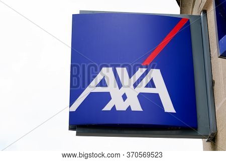 Bordeaux , Aquitaine / France - 06 01 2020 : Axa Blue Logo Sign Of French Multinational Bank And Ins