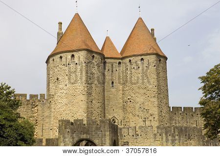 Starobylé opevnění Carcassone v jižní Francii
