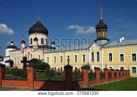 Village Novyy Byt, Chekhov District, Russia - September, 2019: The Monastery Of The Ascension Of Dav