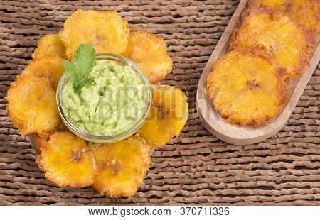 Patacón Fried Flattened Pieces Of Green Plantain (tostón, Tachino)