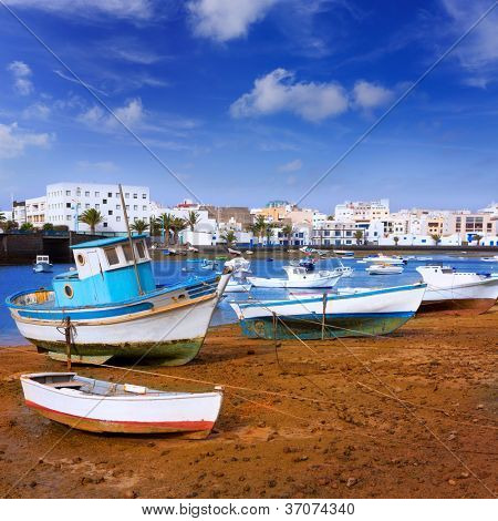 Arrecife Lanzarote Charco de San Gines imbarcazioni nelle isole Canarie
