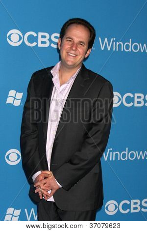 LOS ANGELES - 15 SEP: David Berman arriveert op de CBS 2012 val première Party in Greystone Manor 