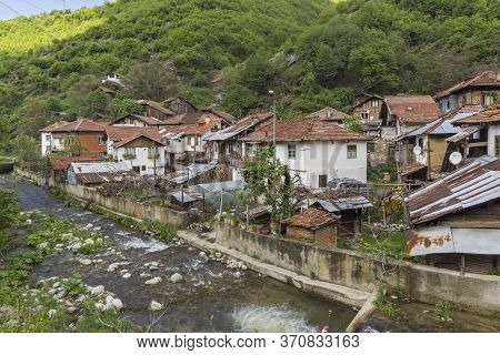 Pirin, Bulgaria -  May 2, 2014: Old Houses In Village Of Pirin, Blagoevgrad Region, Bulgaria