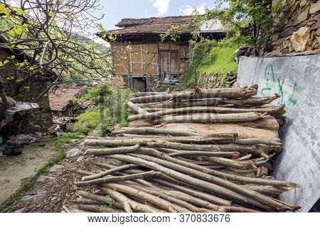 Pirin, Bulgaria -  May 2, 2014: Old Houses From The Nineteenth Century In Village Of Pirin, Blagoevg