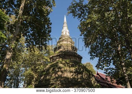 Thailand Chiang Saen Wat Phra That Chedi Luang