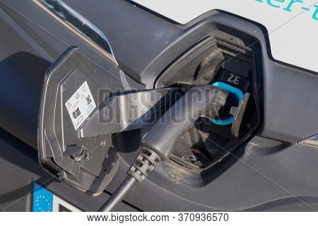 Bordeaux , Aquitaine / France - 02 21 2020 : Zoe Kangoo Car By Renault Electric Car In Charge Parked