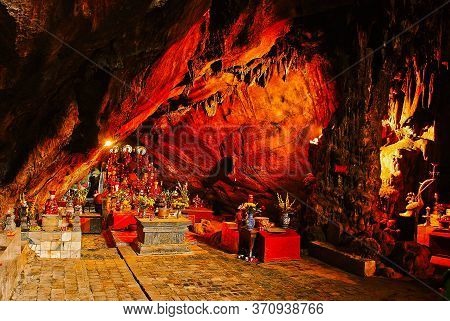 Huang Tich Cave The Foremost Cave Under The Southern Heavens