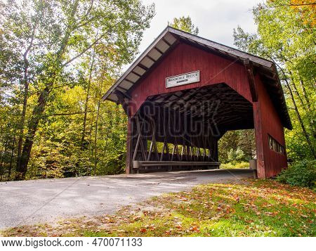 Brookdale Covered Bridge Is A Beautiful Covered Bridge Located Along Brook Road In Stowe, Vermont. T