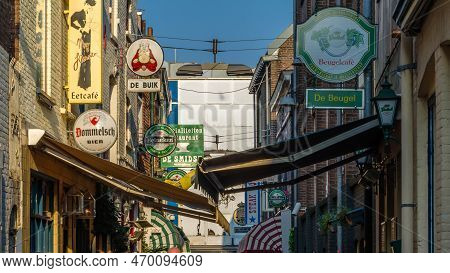 Arnhem, The Netherlands - August 23, 2013: Street With Bars And Terraces In The Old Town Of Arnhem,