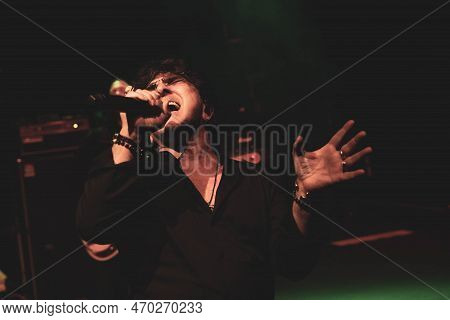 Mt. Clemens, Michigan -usa- January 28, 2023: Xyz Performing At The Emerald Theatre As Special Guest