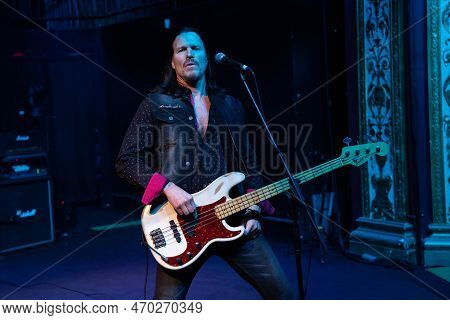 Mt. Clemens, Michigan -usa- January 28, 2023: Xyz Performing At The Emerald Theatre As Special Guest