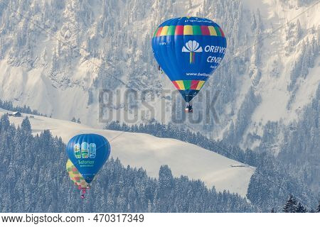 Chateau-d'oex,vaud, Switzerland - 23 January 2023: Hot Air Balloon In Flight. Oreivystes Centras Hot