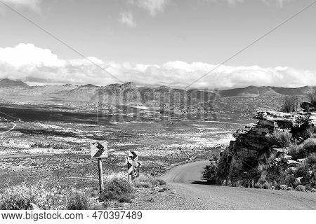 View From The Top Of The Katbakkies Pass Towards Houdenbek In The Western Cape Cederberg. Monochrome